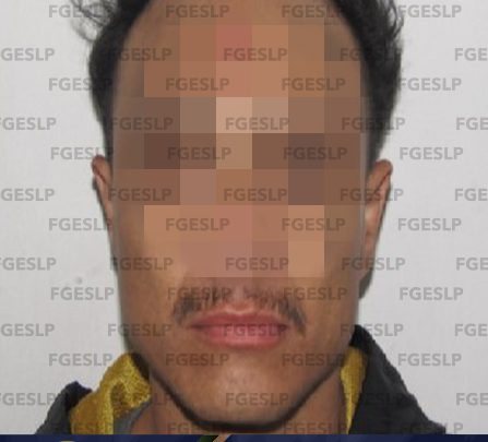 POR PRESUNTO ROBO A UNA GASOLINERA FGE CUMPLIMENTA ORDEN DE APREHENSIÓN A UN SUJETO