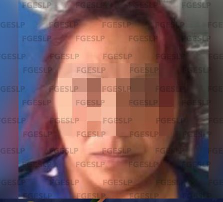 MUJER ES DETENIDA EN FLAGRANCIA EN POSESIÓN DE CRISTAL