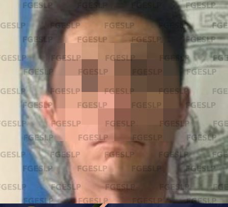 PDI DE FGE DETIENE A HOMBRE CON 20 ENVOLTORIOS DE DROGA EN SLP