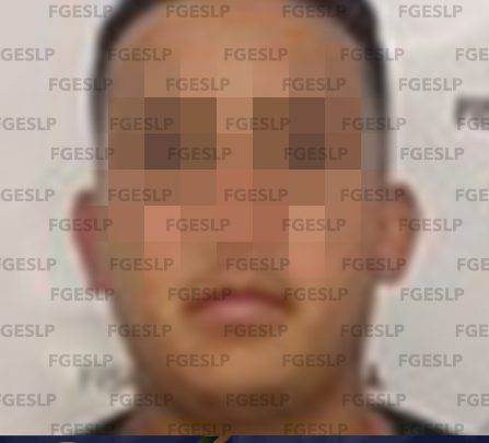 FISCALÍA DE SLP DETIENE A JOVEN QUE TRANSPORTABA HIDROCARBURO EN UNA CAMIONETA