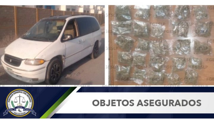 POLICÍA INVESTIGADORA ASEGURA CAMIONETA Y 50 ENVOLTORIOS DE DROGA EN SGS