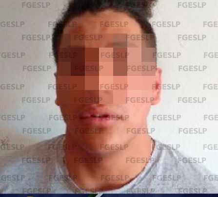FISCALÍA DETIENE CON 18 DOSIS DE MARIHUANA A UN HOMBRE EN MATEHUALA