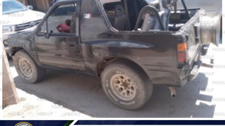 POLICÍA INVESTIGADORA RECUPERA AUTO ROBADO EN CIUDAD FERNÁNDEZ