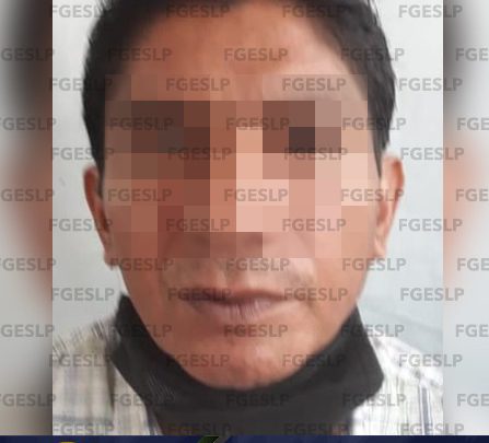 FGE DETIENE A SEÑALADO DE ROBAR EN UNA ZAPATERÍA EN SLP