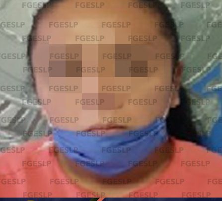 FISCALÍA CAPTURA A UNA MUJER POR PRESUNTO ROBO CALIFICADO EN SGS