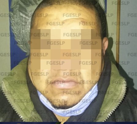 FGESLP DETIENE A HOMBRE POR PRESUNTO ROBO DE UNA CAMIONETA EN SALINAS