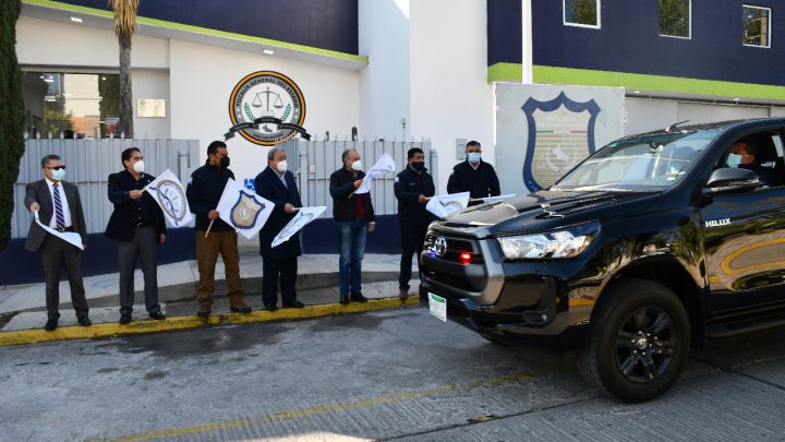 FISCALÍA DE SLP ENTREGA PATRULLAS A LA POLICÍA DE INVESTIGACIÓN