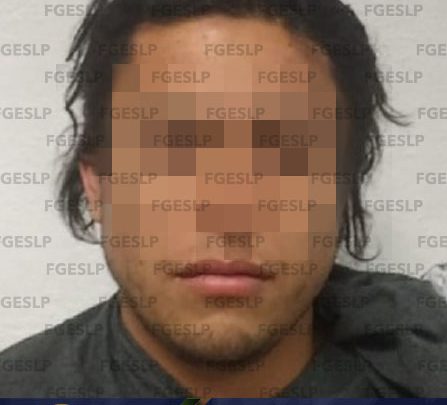 PDI ARRESTA A HOMBRE POR PRESUNTAMENTE PORTAR UN ARMA PROHIBIDA EN SLP