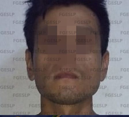 EN XILITLA DETUVO PDI A HOMBRE CON DROGA Y UNA ARMA BLANCA