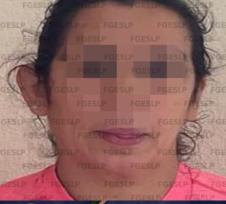 POLICÍAS DE FGE DETIENEN A MUJER POR PROBABLE ROBO EQUIPARADO EN SLP