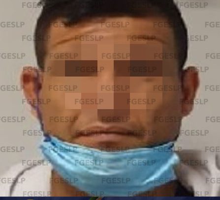 POR PRESUNTO ROBO DOMICILIARIO AGENTES DE FGE DETUVIERON A UN SUJETO EN SLP