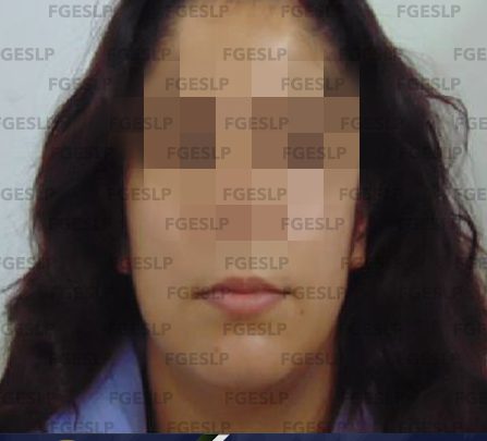 FISCALÍA ARRESTA A UNA MUJER EN SLP POR PROBABLE ROBO A UNA TIENDA