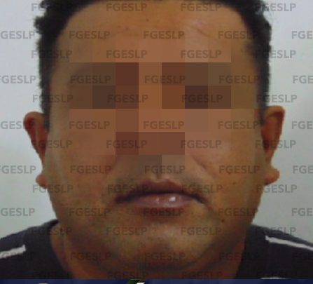 FGE RECUPERA EN SLP VEHÍCULO ROBADO; HAY UN DETENIDO