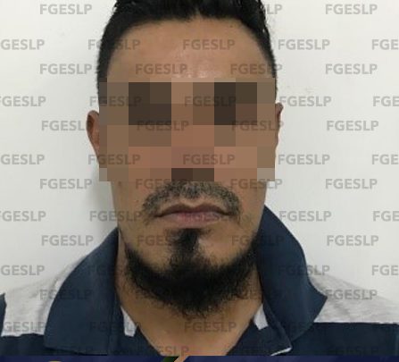 FGE DETIENE A UN HOMBRE POR PROBABLE HOMICIDIO EN SLP