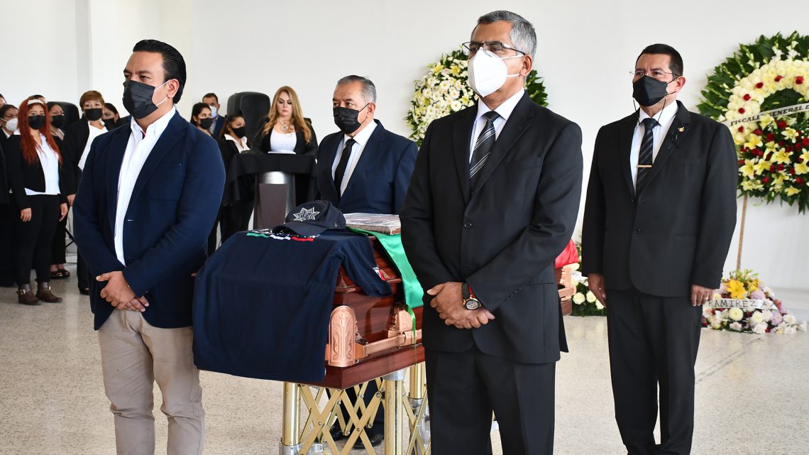 RINDEN HOMENAJE PÓSTUMO A POLICÍA DE INVESTIGACIÓN