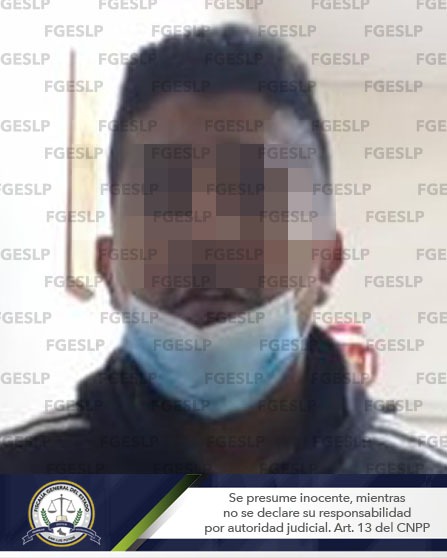 DETIENEN A HOMBRE EN QUERÉTARO POR ROBO DE UN AUTOMÓVIL EN SLP DETIENEN A HOMBRE EN QUERÉTARO POR ROBO DE UN AUTOMÓVIL EN SLP