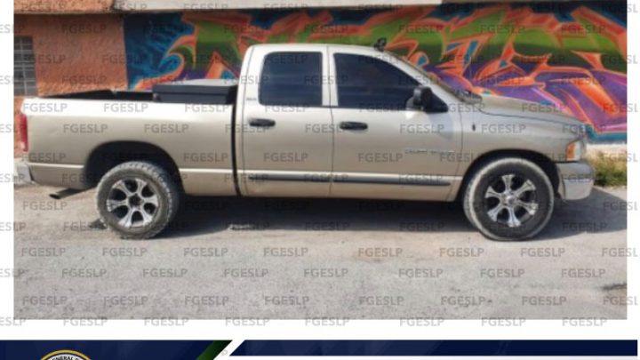 RECUPERAN AGENTES DE FGE CAMIONETA ROBADA EN SLP