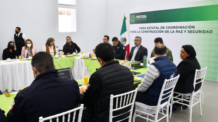 RUIZ CONTRERAS Y GOBERNADOR HACEN RECORRIDO DE SUPERVISIÓN POR NUEVO EDIFICIO DE LA FGE