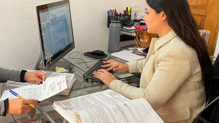 EMPLEADO MUNICIPAL DE XILITLA FUE VINCULADO A PROCESO POR SUSTRAER DINERO DEL PREDIAL