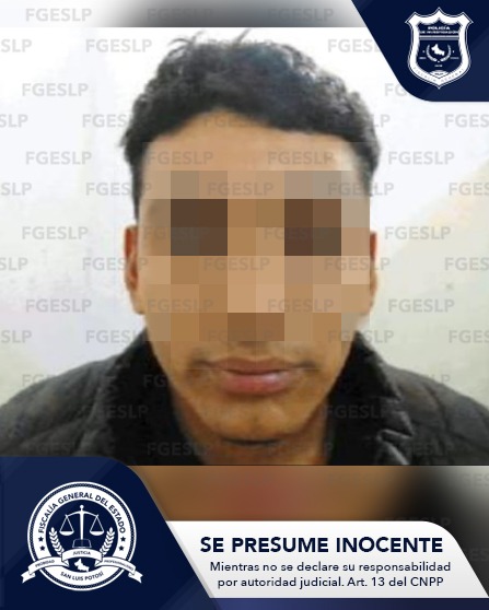 AGENTES DE FGE CUMPLIMENTAN UNA ORDEN DE APREHENSIÓN POR ROBO EN SLP AGENTES DE FGE CUMPLIMENTAN UNA ORDEN DE APREHENSIÓN POR ROBO EN SLP