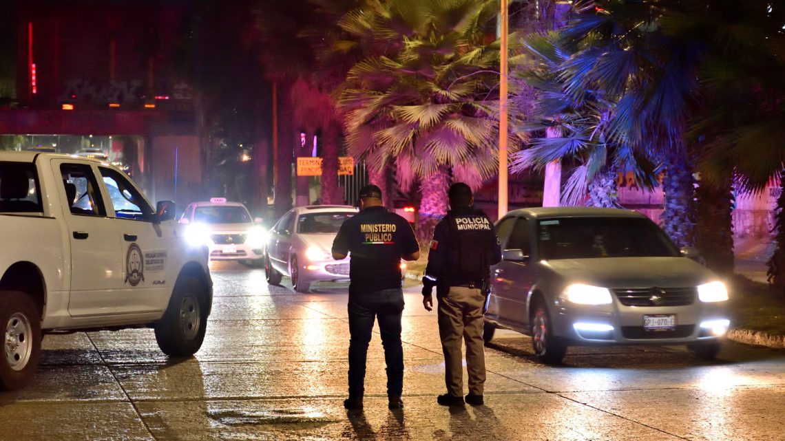 OPERATIVO “RASTREADOR” DE LA FGE DETECTA UN AUTOMÓVIL ROBADO OPERATIVO “RASTREADOR” DE LA FGE DETECTA UN AUTOMÓVIL ROBADO