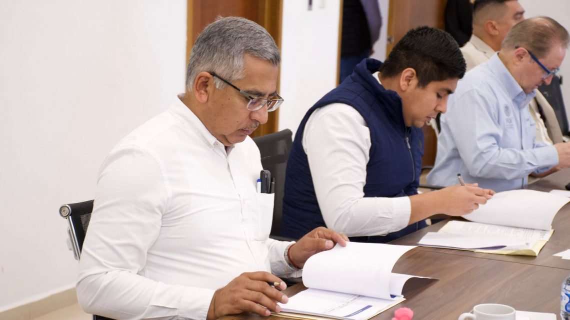 FISCALÍA TRABAJA CON UNA NUEVA MÍSTICA DE SERVICIO Y DE RESULTADOS: RUIZ CONTRERAS FISCALÍA TRABAJA CON UNA NUEVA MÍSTICA DE SERVICIO Y DE RESULTADOS: RUIZ CONTRERAS