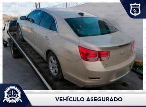 PRETENDÍAN LEGALIZAR AUTO EXTRANJERO CON DOCUMENTACIÓN FALSA