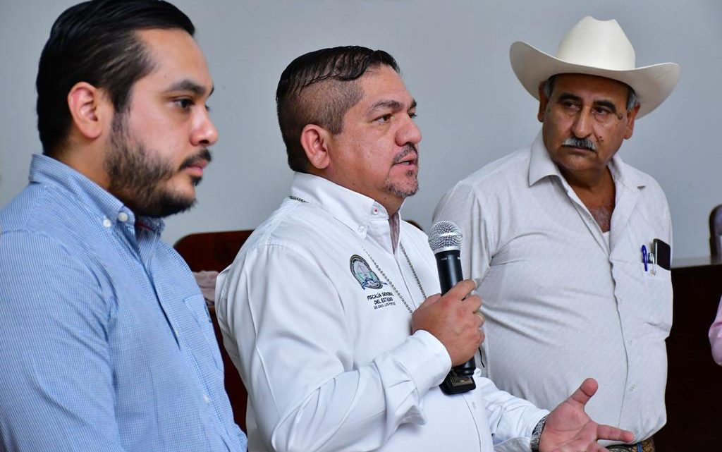 PARA UN MAYOR COMBATE AL ABIGEATO, FISCALÍA CAPACITA A GANADEROS DE SLP PARA UN MAYOR COMBATE AL ABIGEATO, FISCALÍA CAPACITA A GANADEROS DE SLP