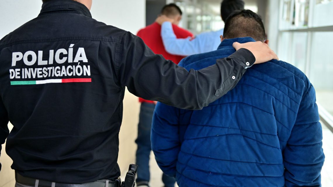 AGRESORES DE UNA JOVEN EN COLONIA JACARANDAS SON CAPTURADOS POR LA FISCALÍA DE SAN LUIS POTOSÍ AGRESORES DE UNA JOVEN EN COLONIA JACARANDAS SON CAPTURADOS POR LA FISCALÍA DE SAN LUIS POTOSÍ