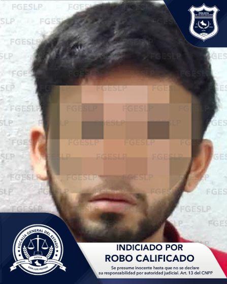 PDI DETIENE A SUJETO POR ROBO CALIFICADO PDI DETIENE A SUJETO POR ROBO CALIFICADO