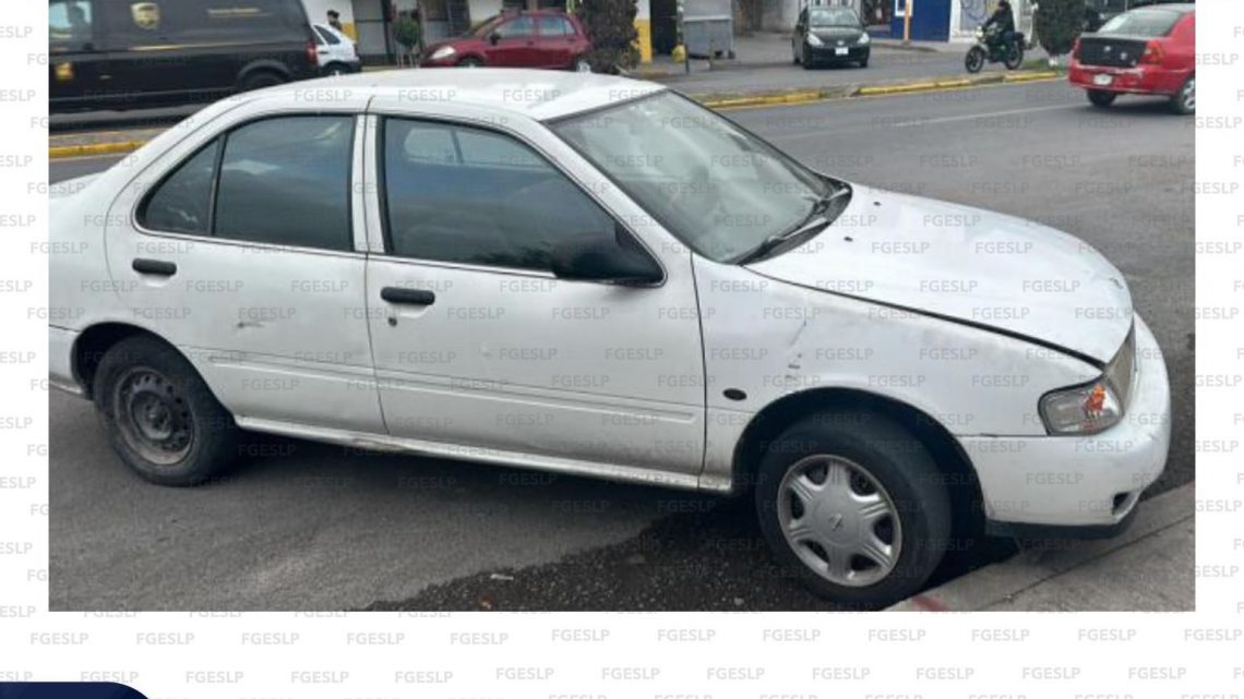 POLICÍA INVESTIGADORA ASEGURA UN VEHÍCULO EN LA CAPITAL POTOSINA POLICÍA INVESTIGADORA ASEGURA UN VEHÍCULO EN LA CAPITAL POTOSINA