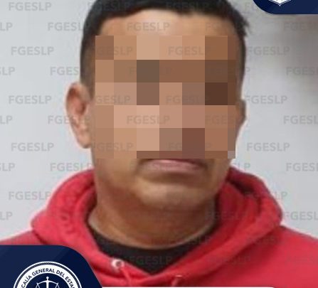 SUJETO CON VEHÍCULO ROBADO ES DETENIDO POR PERSONAL OPERATIVO DE LA FGESLP