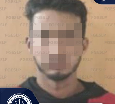 FGESLP DETIENE A OBJETIVO CRIMINAL POR ROBO A UNA CADENA COMERCIAL DE CONVENIENCIA
