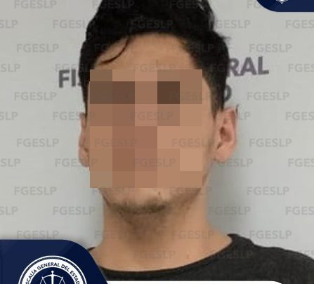 SUJETO SEÑALADO POR ROBO DE UN VEHICULO ES APREHENDIDO POR LA FGESLP