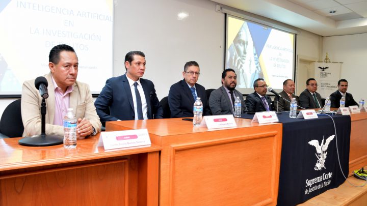 AGENTES FISCALES BRINDAN CURSO A ABOGADOS EN LA CASA DE LA CULTURA DE SCJN EN SLP