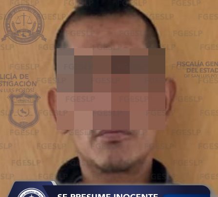 AGENTES DE FISCALÍA DETIENEN EN SLP A CONDUCTOR DE MOTOCICLETA CON REPORTE DE ROBO
