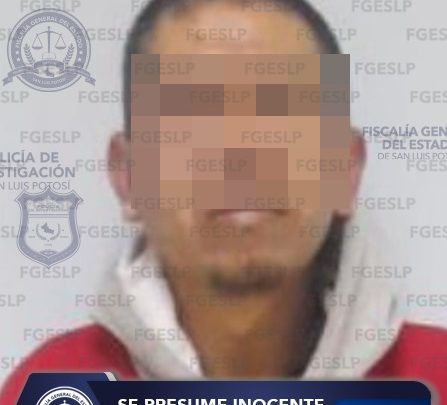 EN FLAGRANCIA FUE DETENIDO POR FGESLP LUIS “N” CON POSIBLE DROGA Y EQUIPO TÁCTICO