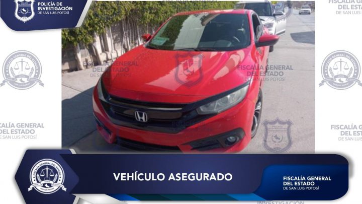 PDI ASEGURA VEHÍCULO CON REPORTE DE ROBO EN LA CAPITAL POTOSINA