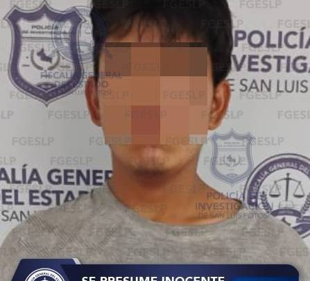 CON AVANCES EN INDAGATORIAS, FISCALÍA DE SLP DETIENE A SEÑALADO DE HERIR A UNA MUJER EN PLAZA COMERCIAL