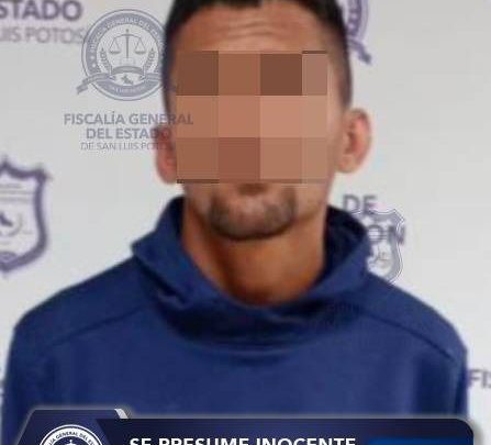 FGESLP APREHENDE A SEÑALADO DE ROBO CALIFICADO EN LA CAPITAL POTOSINA