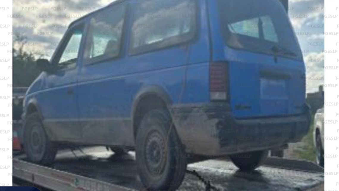 FISCALÍA RECUPERÓ EN CALLES DE LA COLONIA LAS FLORES DE SLP UNA CAMIONETA ROBADA
